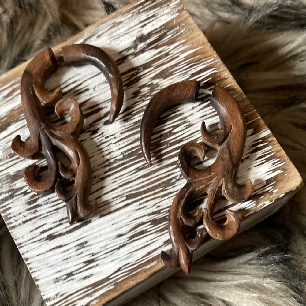 Elegant Brown Wooden Earrings
